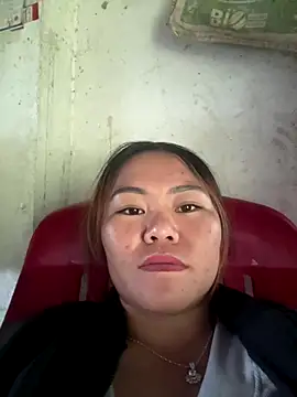 Snapshot of panda-bae chatting on October 16, 1:50 am panda-bae online show from October 16, 1:50 am