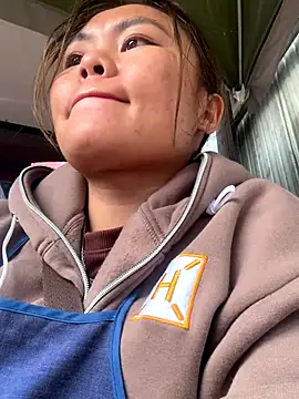 Snapshot of panda-bae chatting on October 19, 3:07 am panda-bae online show from October 19, 3:07 am