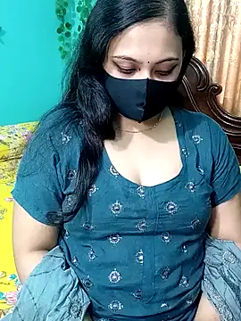 Snapshot of Porimoni22 chatting on April 19, 11:20 am Porimoni22 online show from April 19, 11:20 am
