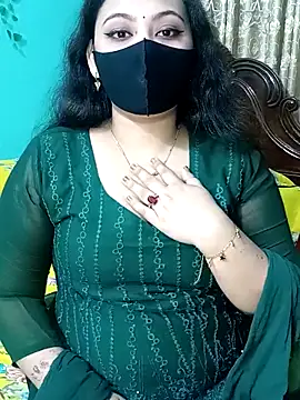 Snapshot of Porimoni22 chatting on April 20, 1:36 pm Porimoni22 online show from April 20, 1:36 pm