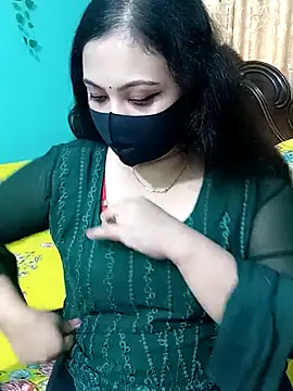 Snapshot of Porimoni22 chatting on April 21, 3:35 am Porimoni22 online show from April 21, 3:35 am
