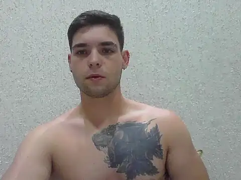 Snapshot of Zure-xxx chatting on March 23, 11:20 pm Zure-xxx online show from March 23, 11:20 pm