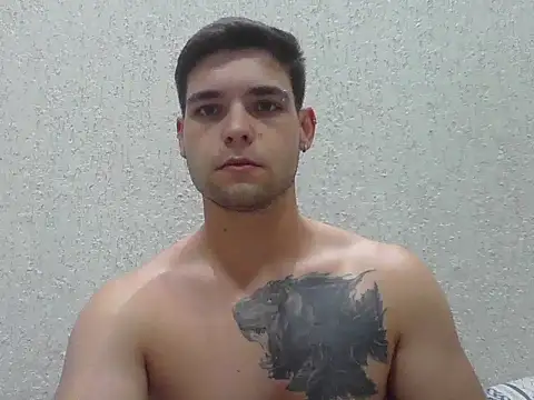 Snapshot of Zure-xxx chatting on April 2, 12:19 am Zure-xxx online show from April 2, 12:19 am