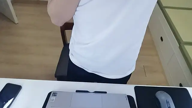 Snapshot of sexyboy-xiaoming chatting on November 16, 12:33 pm sexyboy-xiaoming online show from November 16, 12:33 pm