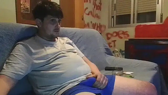 Snapshot of THEGLOBEZONEXXX chatting on February 1, 5:39 am THEGLOBEZONEXXX online show from February 1, 5:39 am