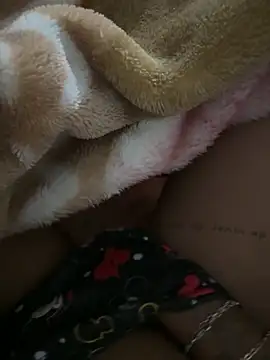 Malusafadinha00 online show from May 31, 7:26 am