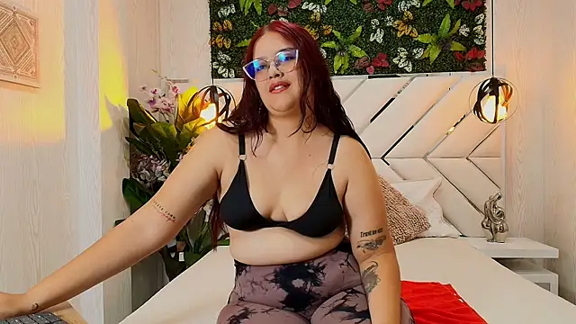 scarlett montoya online show from November 13, 12:15 pm