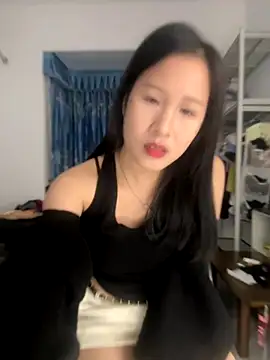 Snapshot of littlesluttycat chatting on November 29, 4:21 pm littlesluttycat online show from November 29, 4:21 pm