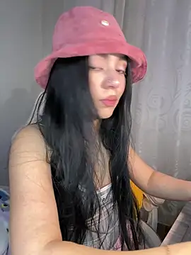 Snapshot of Midori_rosse chatting on April 22, 10:55 pm Midori rosse online show from April 22, 10:55 pm