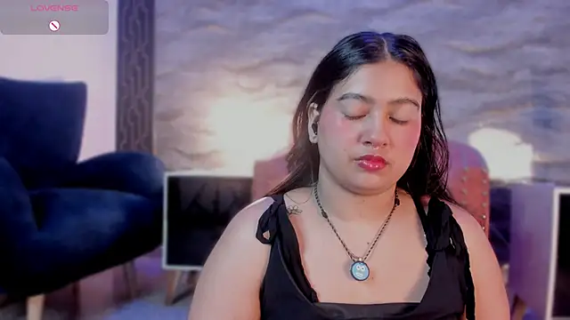 lilithst  online show from November 8, 8:40 pm