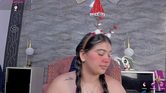 lilithst  online show from December 18, 9:10 pm