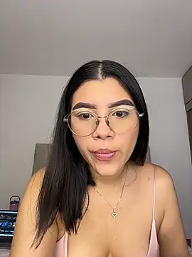 Snapshot of Julietalcl chatting on March 23, 9:02 am Julietalcl online show from March 23, 9:02 am