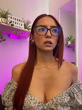 Snapshot of Im_sofiaaa chatting on March 6, 9:22 pm Im sofiaaa online show from March 6, 9:22 pm