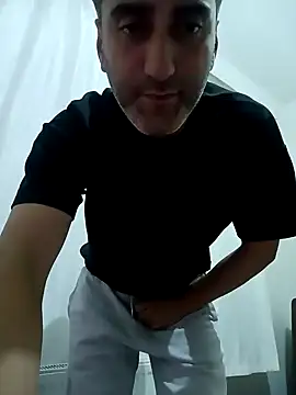 Snapshot of ahmetblk95 chatting on October 23, 9:13 pm ahmetblk95 online show from October 23, 9:13 pm