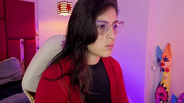 Snapshot of moon_winy chatting on July 10, 12:08 pm moon winy online show from July 10, 12:08 pm