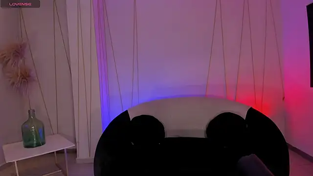 AnnieMonroe1 online show from February 13, 11:50 am