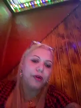 Snapshot of Lvna6969 chatting on November 7, 5:13 pm Lvna6969 online show from November 7, 5:13 pm