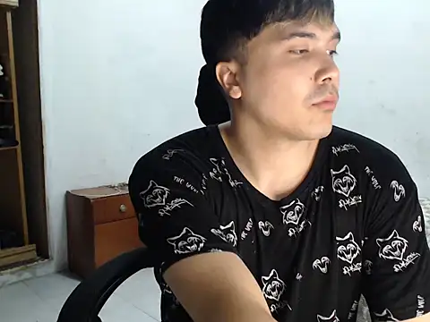 Snapshot of CuteAlexBoy chatting on March 22, 9:07 pm CuteAlexBoy online show from March 22, 9:07 pm