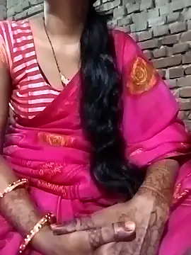 Snapshot of Hot_Lilly02 chatting on October 29, 5:31 am Hot Lilly02 online show from October 29, 5:31 am