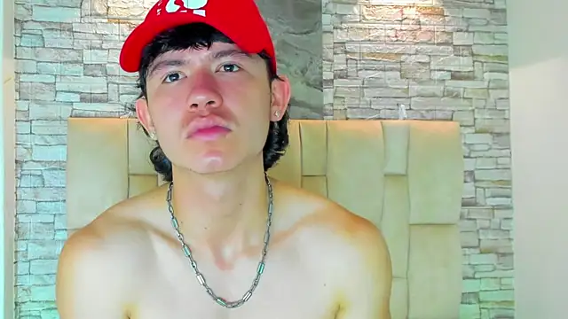 Owenn 17 online show from October 17, 5:10 am