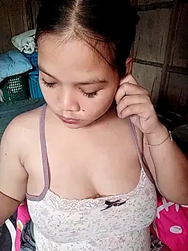 Snapshot of xxsexytitsxx chatting on February 5, 4:28 am xxsexytitsxx online show from February 5, 4:28 am