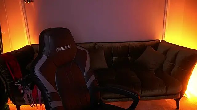 VixenMuse online show from November 5, 9:04 pm