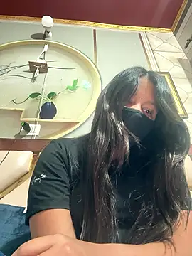 Vanshika1432 online show from January 7, 6:10 pm