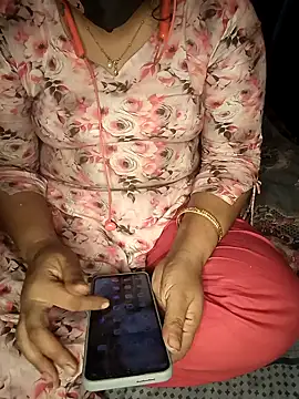 Snapshot of Priyanka-Khan chatting on May 14, 6:37 pm Priyanka-Khan online show from May 14, 6:37 pm