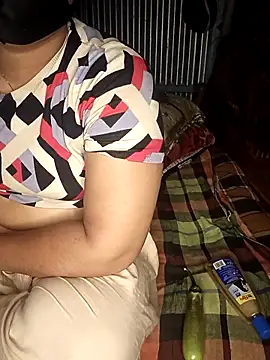 Snapshot of Priyanka-Khan chatting on June 15, 3:53 am Priyanka-Khan online show from June 15, 3:53 am