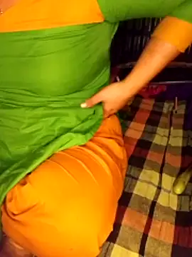 Snapshot of Priyanka-Khan chatting on June 17, 7:37 pm Priyanka-Khan online show from June 17, 7:37 pm