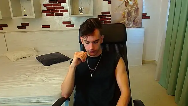 BradyFlint online show from October 22, 5:52 am