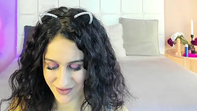 IzieCarter online show from October 24, 7:21 pm