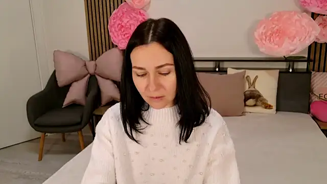 DitaNoir online show from February 9, 7:12 am