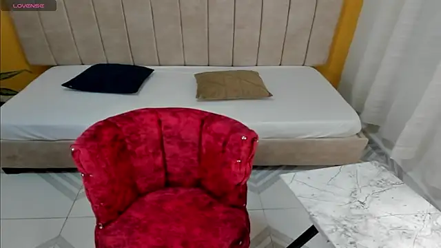 Snapshot of CANELITASEXY_ chatting on November 19, 1:33 pm CANELITASEXY online show from November 19, 1:33 pm