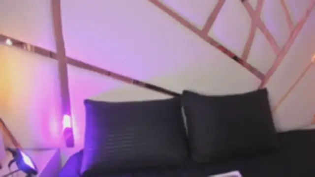 Lily StClair online show from November 18, 11:36 am