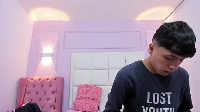 hoot booys  online show from February 13, 8:05 pm