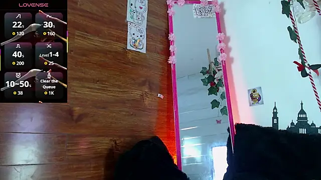 petite coral online show from April 11, 4:17 am