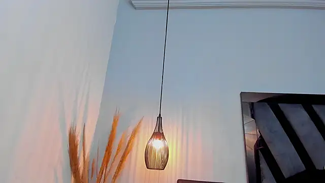 Amelia Brixton online show from February 18, 5:58 am