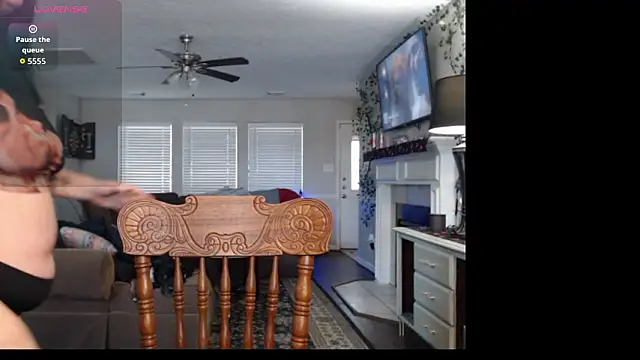 ImKatMeow online show from March 9, 5:50 pm