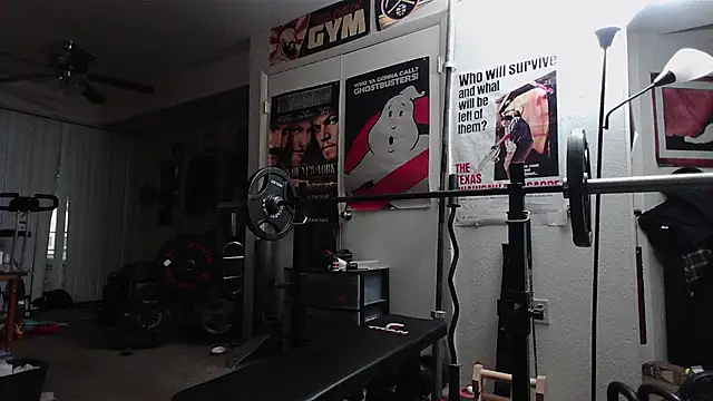 biggerisbetter12 online show from February 25, 4:00 am