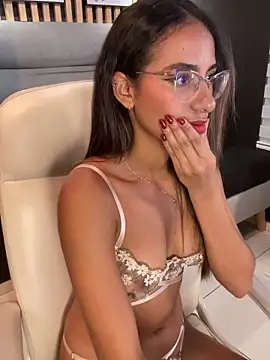 elegant  rouse online show from December 19, 8:49 pm