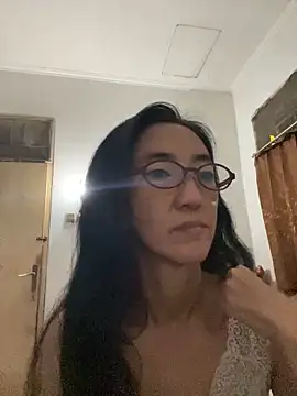 princessD077 online show from November 20, 5:45 pm