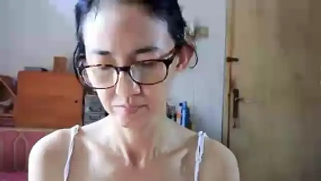 princessD077 online show from April 18, 3:43 am