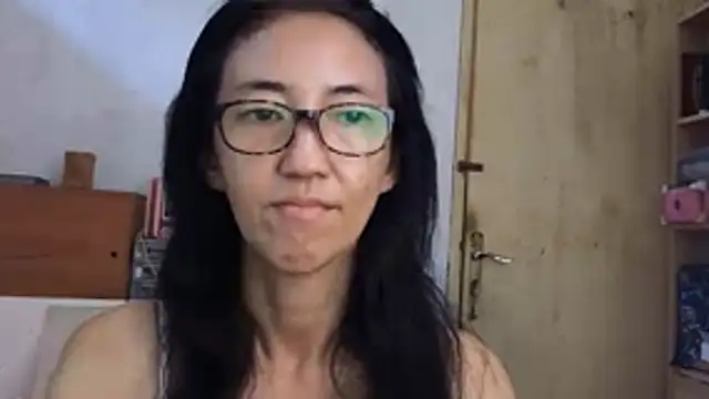 Snapshot of princessD077 chatting on April 20, 1:52 am princessD077 online show from April 20, 1:52 am