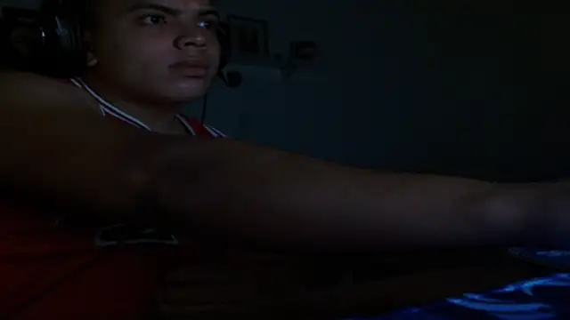 7araujo23 online show from October 17, 7:44 am