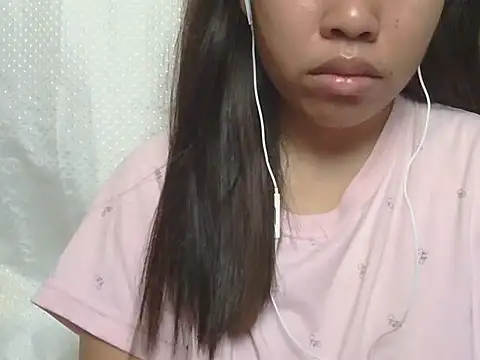 ChubbyButty online show from April 8, 11:59 pm