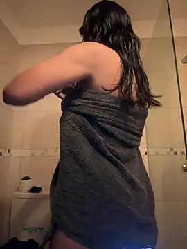Kiiimmm00 online show from May 28, 2:20 am