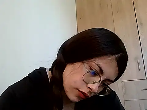 Snapshot of kaileyrivers chatting on April 24, 2:52 pm kaileyrivers online show from April 24, 2:52 pm