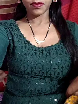 Itz Aisha   online show from April 4, 5:49 am