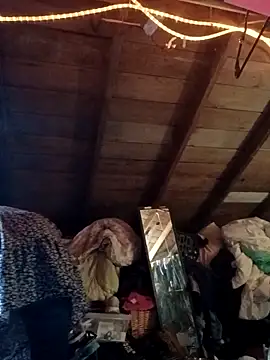 faithfulchic online show from December 16, 9:09 pm